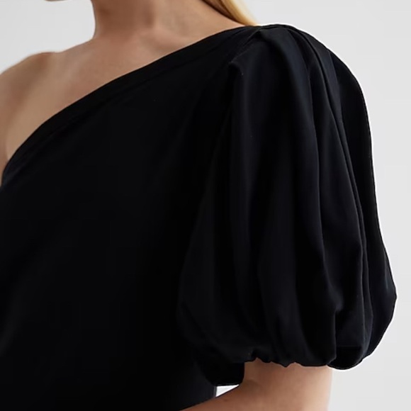 Express Ladies Black Skimming One Shoulder Puff Sleeve Tee NWT Size XL - Picture 4 of 6